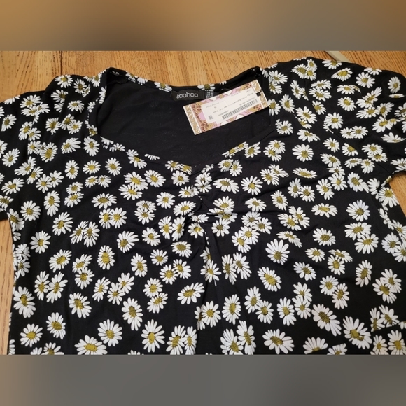 Boohoo Sunflower Dress - Picture 9 of 9